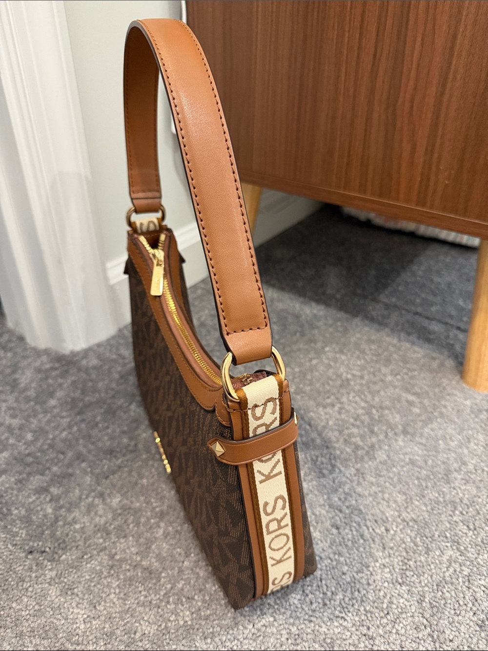 Michael Kors Brown MK Signature Shoulder Bag with Tan Trim - Picture 3 of 5